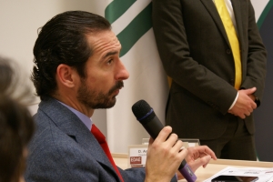 Arturo de las Heras, director general de CEF, también aportó ideas interesantes al debate posterior a las ponencias.